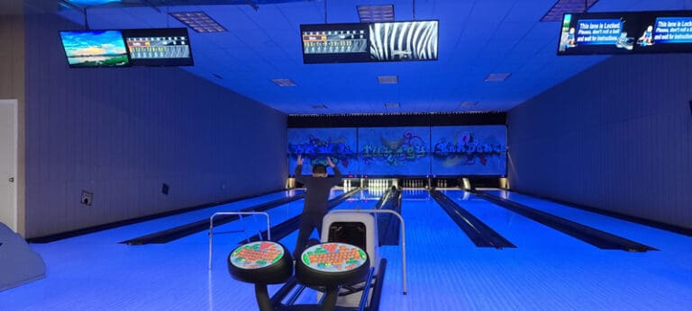 Wytheville VA KOA Holiday Bowling